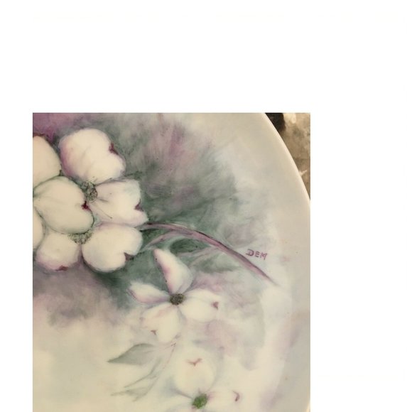Vintage Hand Painted Porcelain Plate White Flowers 8" Artist Initials - Picture 3 of 4